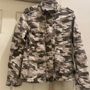 Kensie Jeans Olive Camo Camouflage Jacket With Pockets Size Medium
